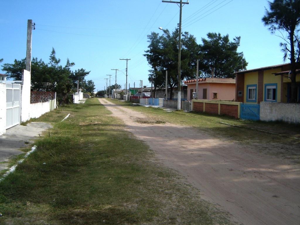 Ruas do vilarejo de Mar Grosso